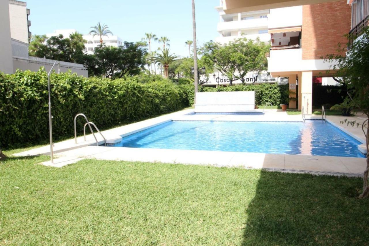 Apartamento Playa Fontanilla Marbella Exterior foto